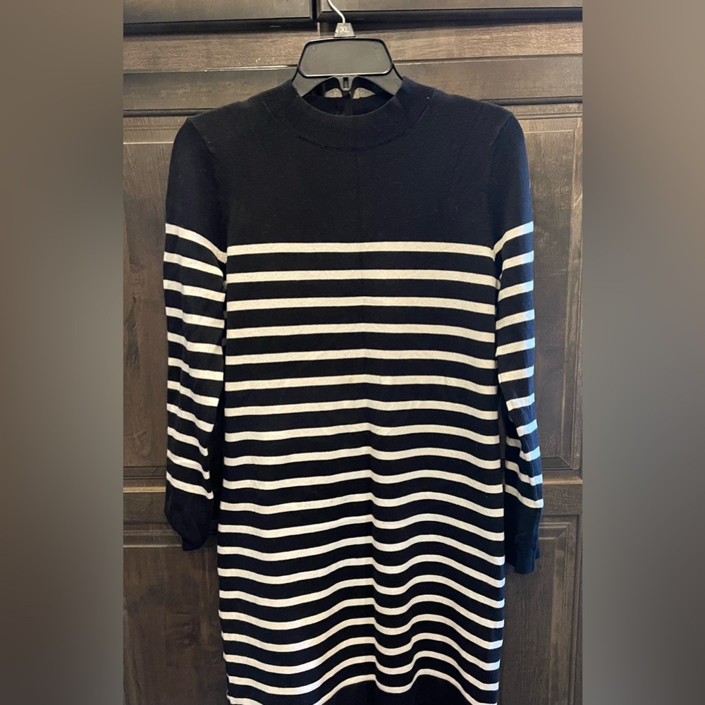 Loft NWOT midi sweater dress Size Medium Petite